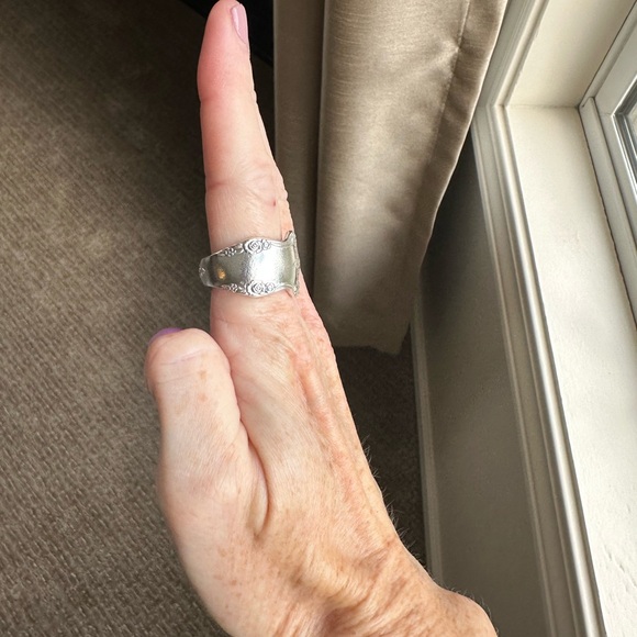 Rose Spoon Ring - Picture 7 of 15